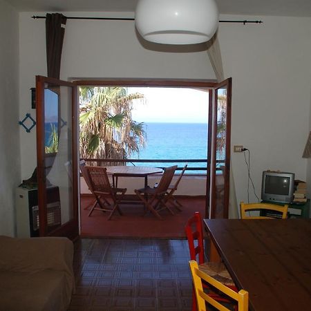 Waterfront Apartments Bosa Porto Alabe Extérieur photo