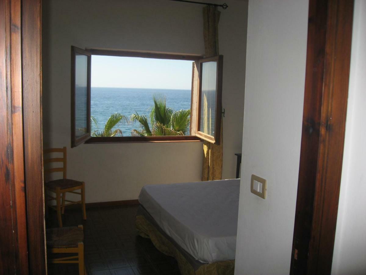 Waterfront Apartments Bosa Porto Alabe Extérieur photo